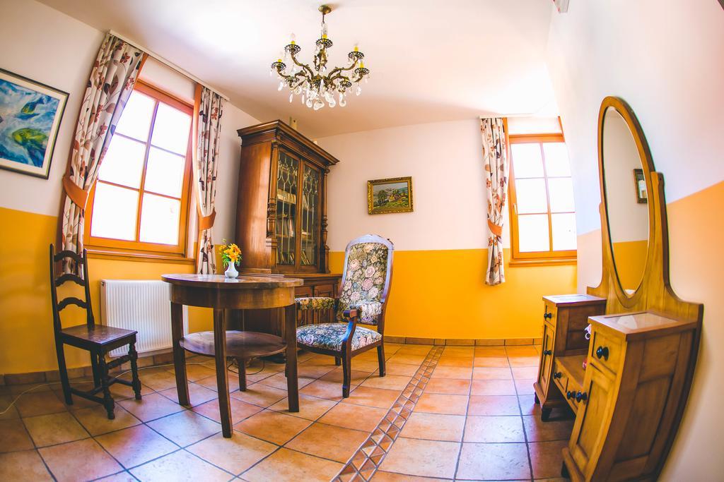Hotel Kovac Osilnica Exteriör bild